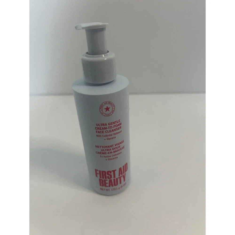 First Aid Beauty Ultra Gentle Cream-to-Foam Face Cleanser 6oz Colloidal Oatmeal